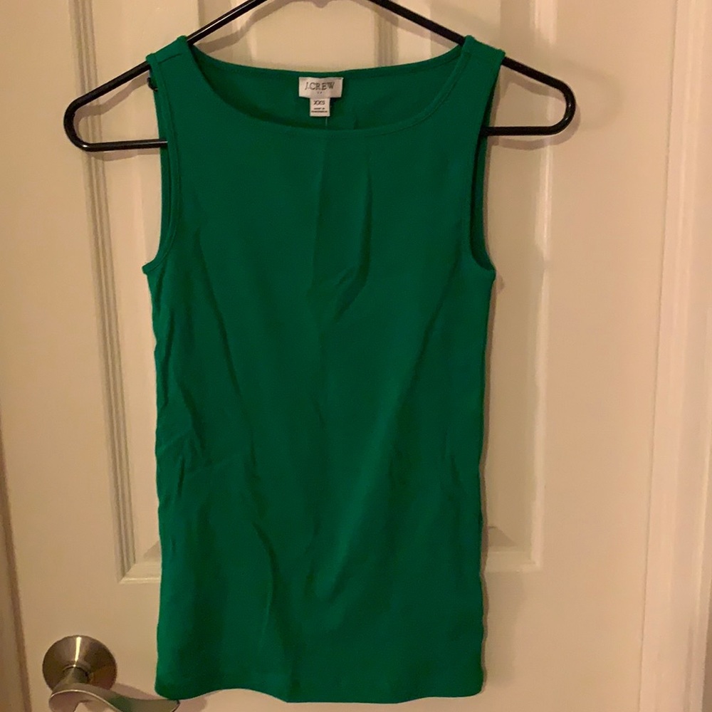Sleeveless top - green